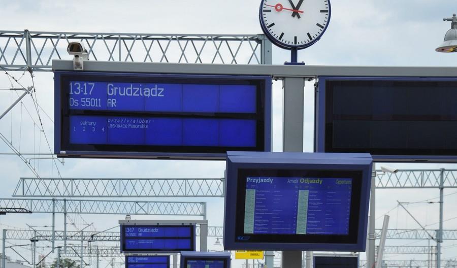 Aldesa wykona dynamiczną informację pasażerską na 133 stacjach i przystankach Aldesa wykona dynamiczną informację pasażerską na 133 stacjach i przystankach