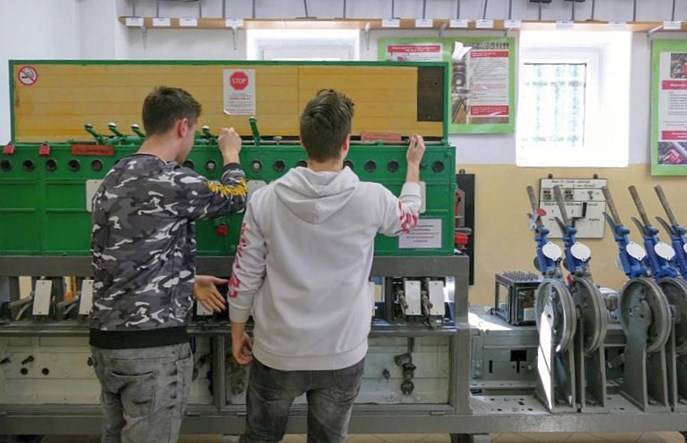 Stara zwrotnica pomoże zostać pracownikiem kolei