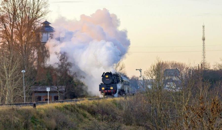 Planowe pociągi parowe wróciły na wielkopolskie tory. Parowozownia planuje inwestycje
