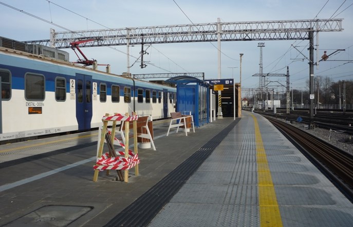 Modernizacja linii nr 7: Stacja Lublin z wiatami, bez wiaduktu w Miłocinie