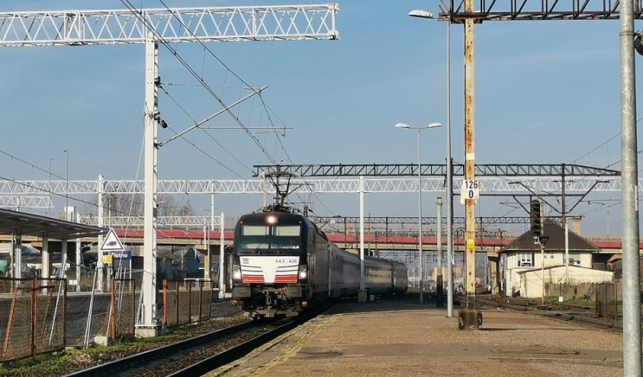 E20 Warszawa – Poznań: Modernizacja nie skończy się w tym roku E20 Warszawa – Poznań: Modernizacja nie skończy się w tym roku