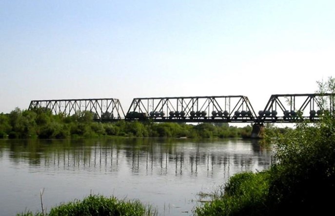 PLK z umowami na studia modernizacji linii Tłuszcz – Ostrołęka i  Kutno – Płock