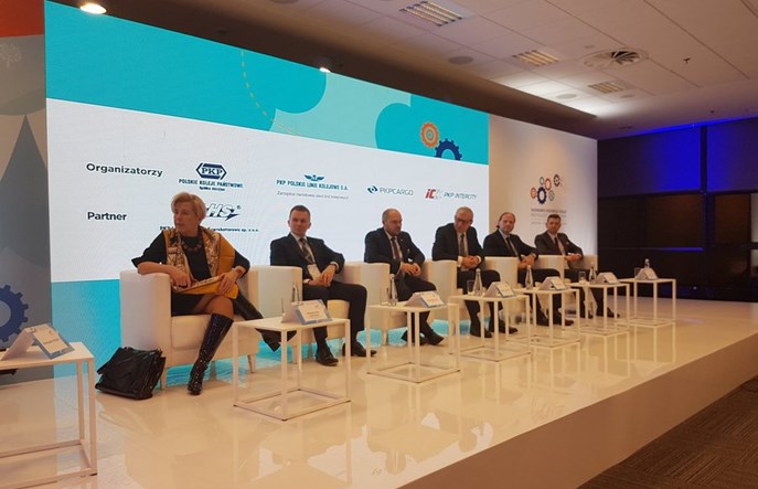 Kongres Rozwoju Kolei: Kolej rozwija się i coraz bardziej podoba się pasażerom