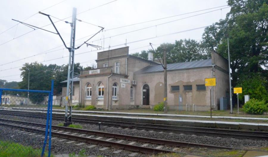 ZUE przebuduje sieć trakcyjną na E59 Dobiegniew – Słonice dla Strabagu ZUE przebuduje sieć trakcyjną na E59 Dobiegniew – Słonice dla Strabagu