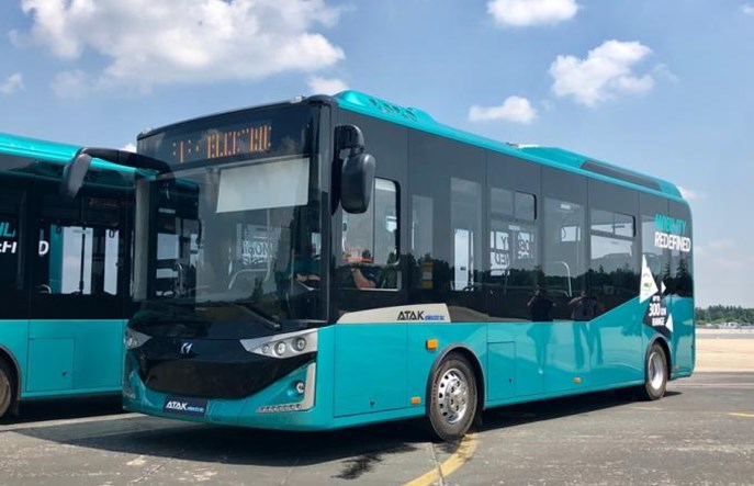 Płońsk na zakupach: elektrobus i autobus spalinowy