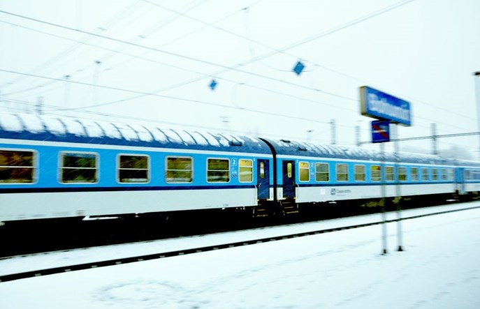 Koronawirus w Polsce. Kontrole sanitarne w pociągach i autobusach międzynarodowych