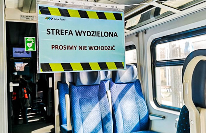 Koleje Śląskie, Dolnośląskie i Mazowieckie wydzieliły strefy bezpieczeństwa w pociągach [aktualizacja]
