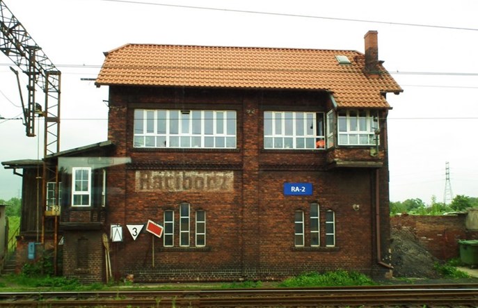 Kwarantanna prezydenta Raciborza po kolejowej konferencji z udziałem Michała Wosia