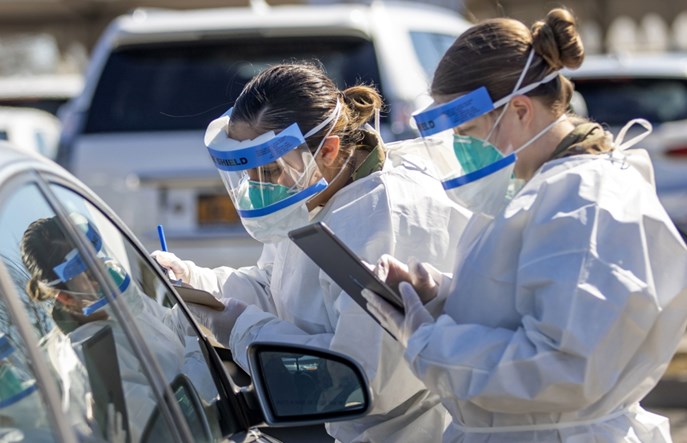 Międzynarodowe kontrakty – skuteczna biznesowa szczepionka na koronawirusa.