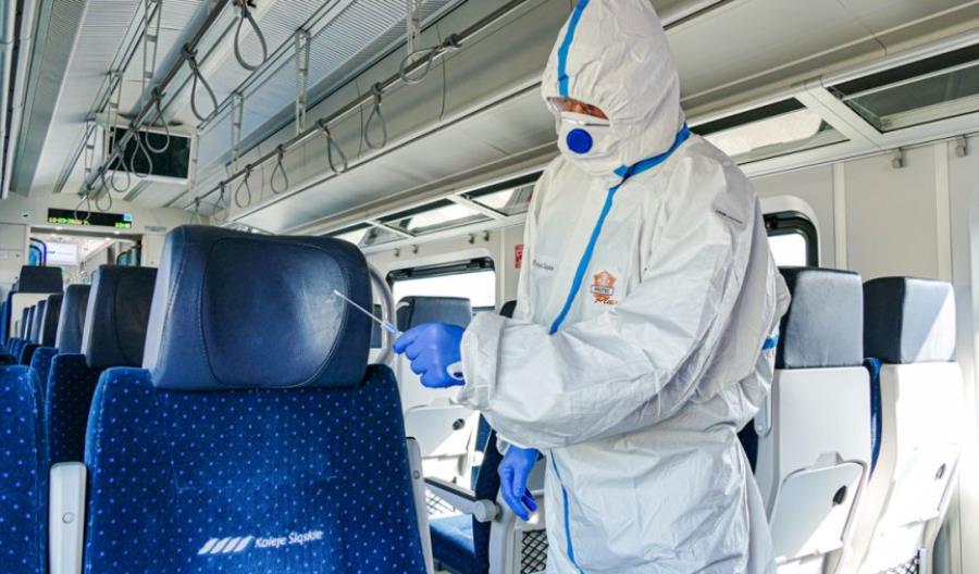Koleje Śląskie rozszerzają tytanową batalię z koronawirusem Koleje Śląskie rozszerzają tytanową batalię z koronawirusem