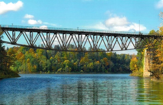 Most w Pilchowicach już pod ochroną. Superprodukcja wciąż może powstać na linii lwóweckiej?