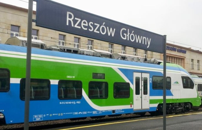 Polregio chce otrzymać prawie 23 złote za kilometr na Podkarpaciu. Tabor daje marszałek