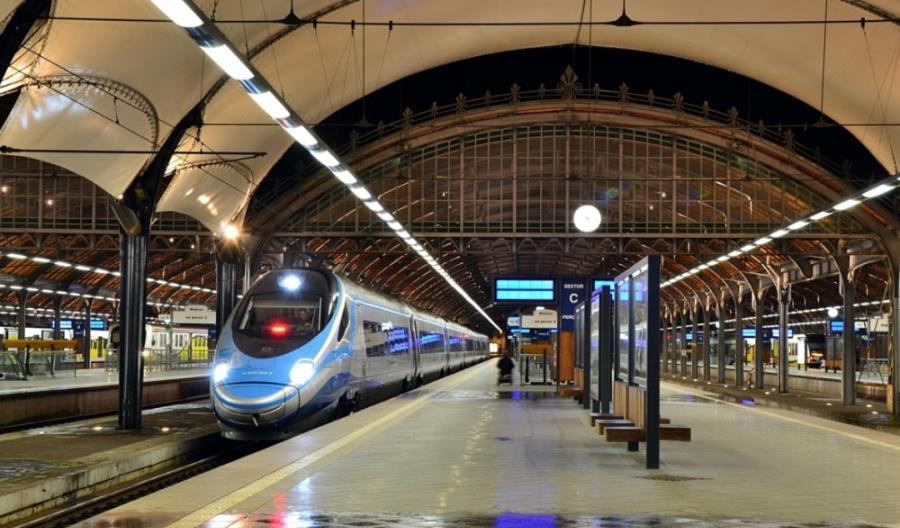 Na odcinku Opole – Wrocław – Legnica działa ERTMS/ETCS. Można jeździć 160 km/h Na odcinku Opole – Wrocław – Legnica działa ERTMS/ETCS. Można jeździć 160 km/h