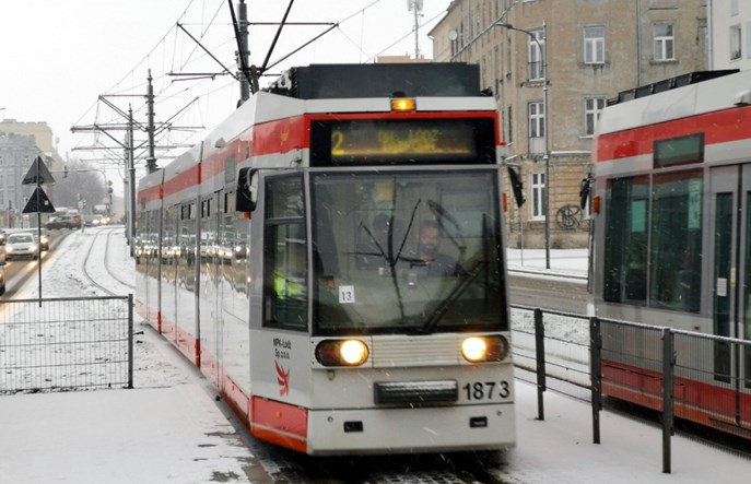 Łódź: Dwójka częściej niż przed epidemią. Początek odwrotu od cięć? 