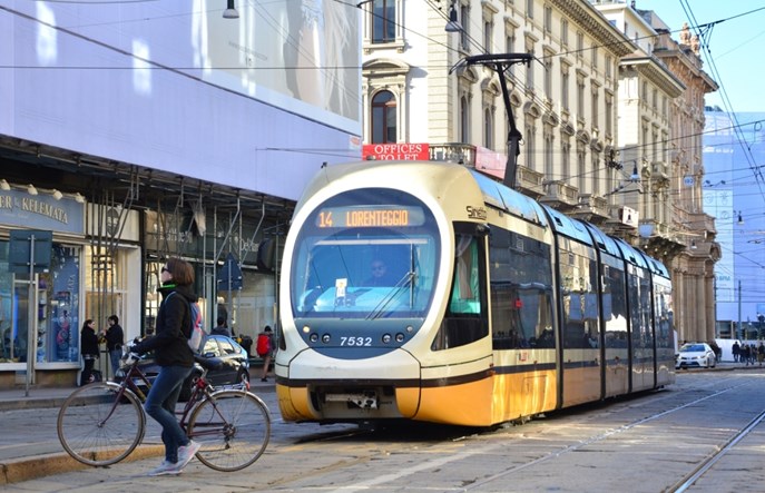 Życie po koronawirusie: Mediolan odda pieszym i rowerzystom 35 km ulic