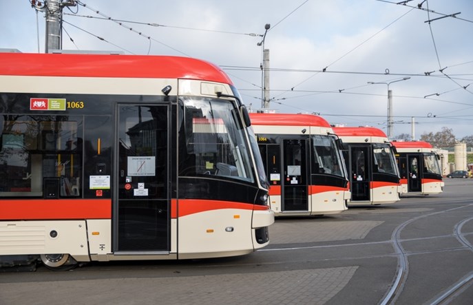 Gdańsk: Dostawa 15 tramwajów Jazz Duo na finiszu