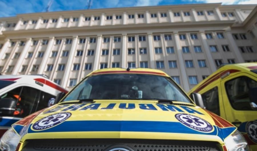 PLK przekazały 1 mln zł rzeszowskiemu pogotowiu na walkę z COVID-19 PLK przekazały 1 mln zł rzeszowskiemu pogotowiu na walkę z COVID-19