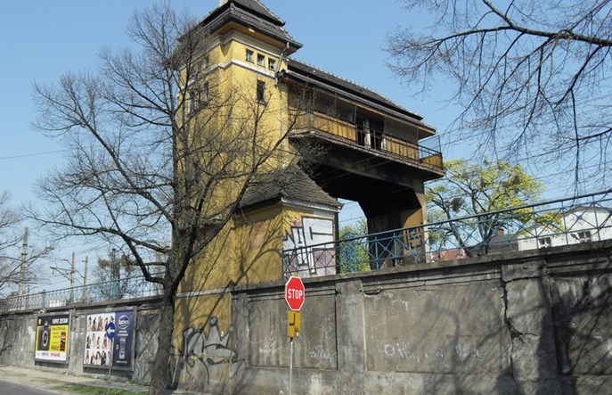 Zabytkowa nastawnia bramowa w Gdańsku Wrzeszczu dostanie drugie życie