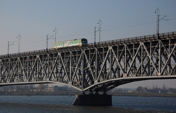 Idom ma przygotować dokumentację dla modernizacji linii 33