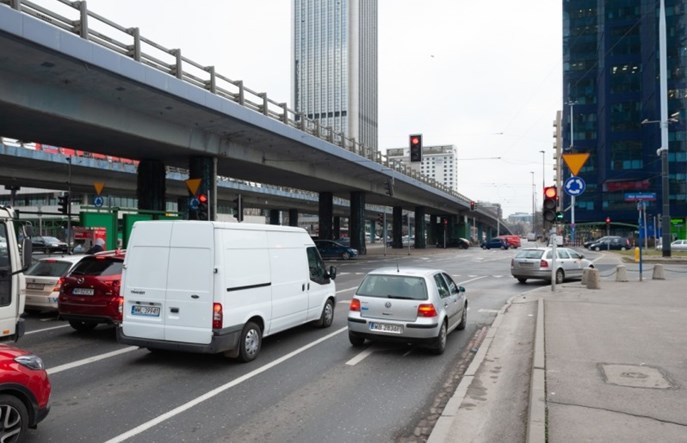 Warszawa: Rusza przebudowa al. Jana Pawła II przy Dw. Centralnym. Ułatwienia dla pieszych i rowerzystów