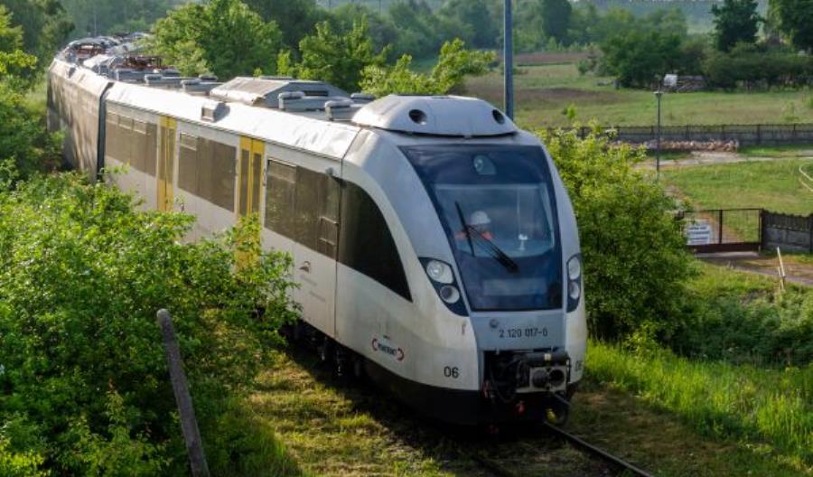 Koleje Śląskie z umową wynajmu 14WE. Ale na razie bez kosztów Koleje Śląskie z umową wynajmu 14WE. Ale na razie bez kosztów