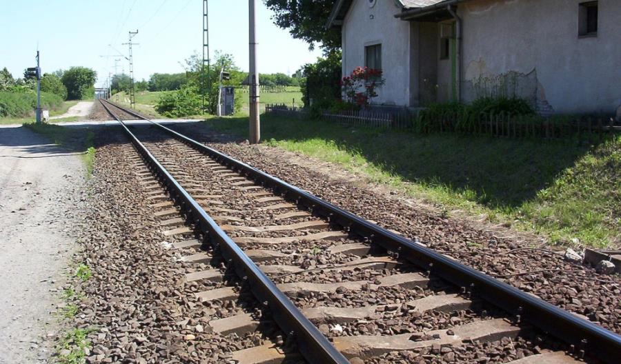 Węgry: Chińskie kredyty na modernizację magistrali. Umowa utajniona Węgry: Chińskie kredyty na modernizację magistrali. Umowa utajniona