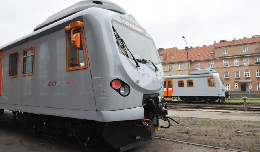 Trudna sytuacja taborowa na Dolnym Śląsku. Polregio przygotowuje Feniksy Trudna sytuacja taborowa na Dolnym Śląsku. Polregio przygotowuje Feniksy
