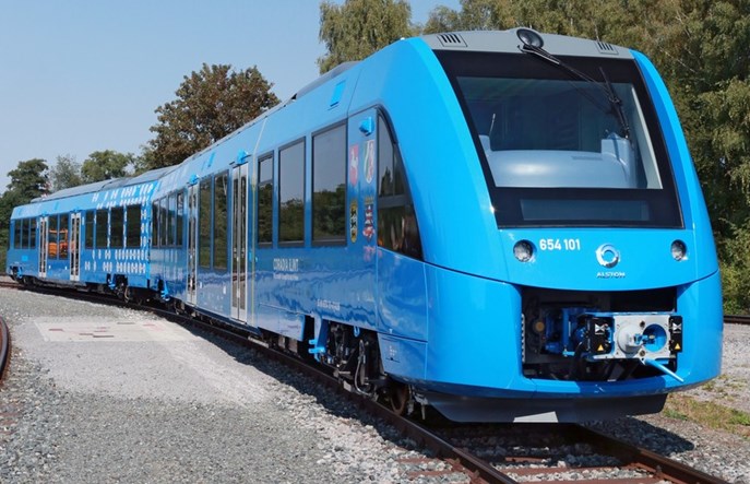 Półtora roku eksploatacji zespołów trakcyjnych Coradia iLint na wodór