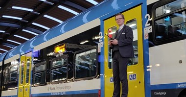 Kierownik pociągu z KŚ: Ważne, by pasażerowie wrócili na kolej. Bez nich nie ma nas