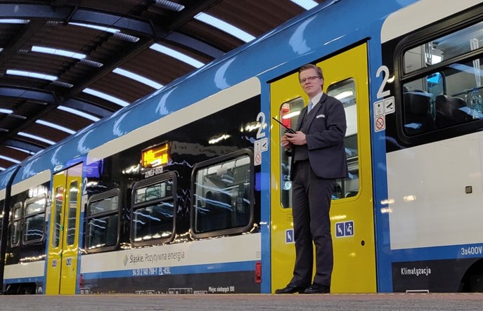 Kierownik pociągu z KŚ: Ważne, by pasażerowie wrócili na kolej. Bez nich nie ma nas