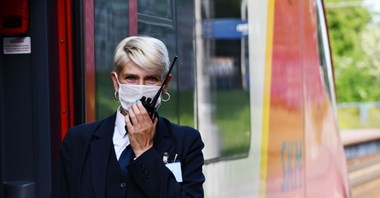 Kierowniczka pociągu SKM: Zdecydowana wększość pasażerów przestrzega obostrzeń