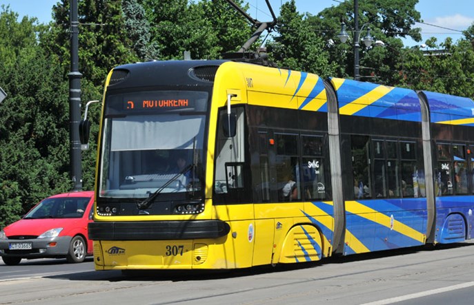 Toruń akceptuje ofertę Pesy na tramwaje. Kolejne Swingi