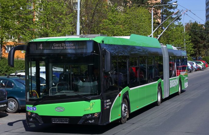 Pierwsze przegubowe trolejbusy Solaris-Škoda na ulicach Braszowa