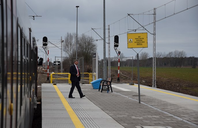 Pociąg TLK do Ustki poczeka na wolny tor 83 minuty. Mijanka w Charnowie nie będzie działać