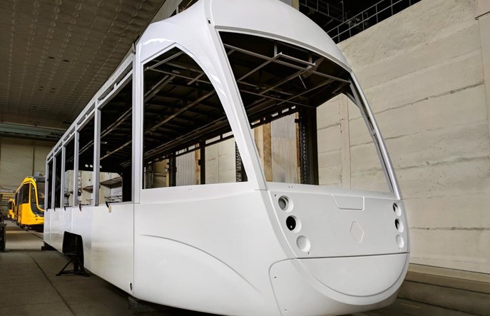 Tatra-Jug produkuje w pełni niskopodłogowy tramwaj