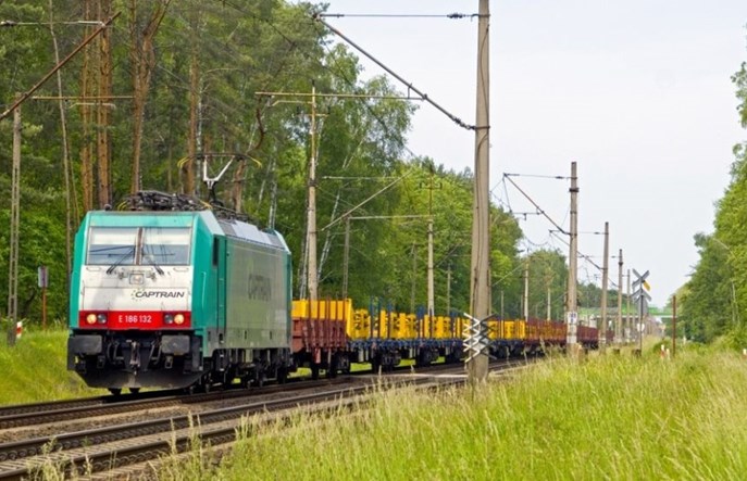 Zmiana struktury przewozów kolejowych. Mniej ładunków masowych, więcej kontenerów