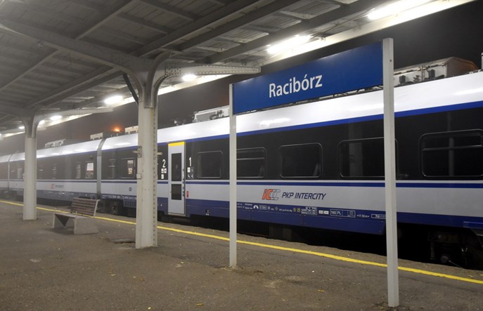 Kolej Plus w Opolskiem. PKP PLK nie wie nic o braku wkładu własnego samorządów