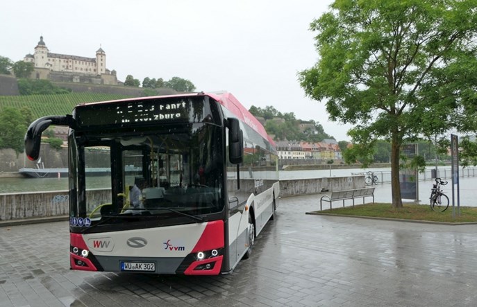 Würzburg inwestuje w elektromobilność. Dwa autobusy od Solarisa