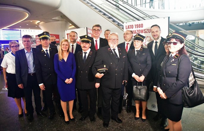Wystawa poświęcona powstaniu NSZZ „Solidarność” na dworcu Warszawa Centralna