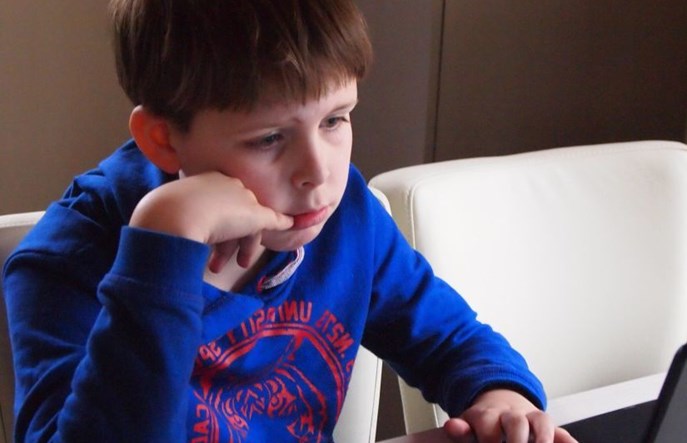 Fundacja Grupy PKP i Lotos Kolej wsparły edukację dzieci