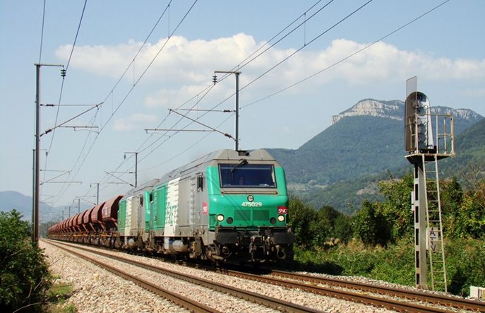 Francuzi zmniejszają stawki za dostęp do torów dla pociągów towarowych... do zera!