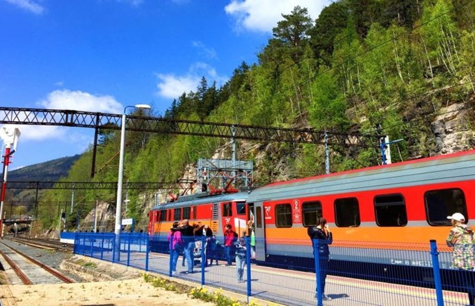 UTK zachęca do wakacyjnych podróży pociągiem