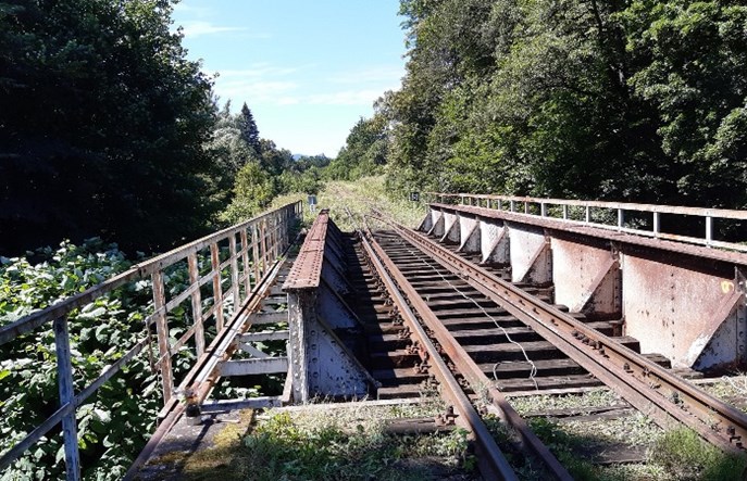 PLK przebudowuje mosty kolejowe w Kotlinie Kłodzkiej