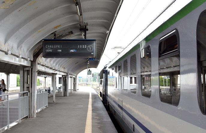 UTK sprawdził punktualność pociągów w 2019 roku. Wiemy też, kto odwołał ich najwięcej