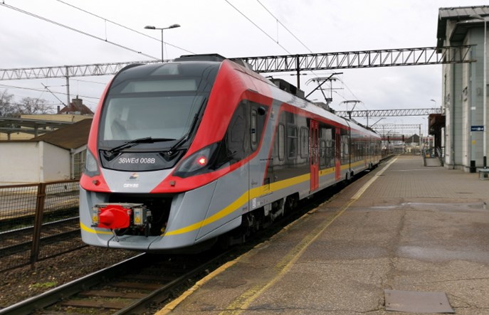 Łódzkie: Hybrydy ŁKA do Opoczna. Elektryfikacja dopiero ok. 2030 r. 