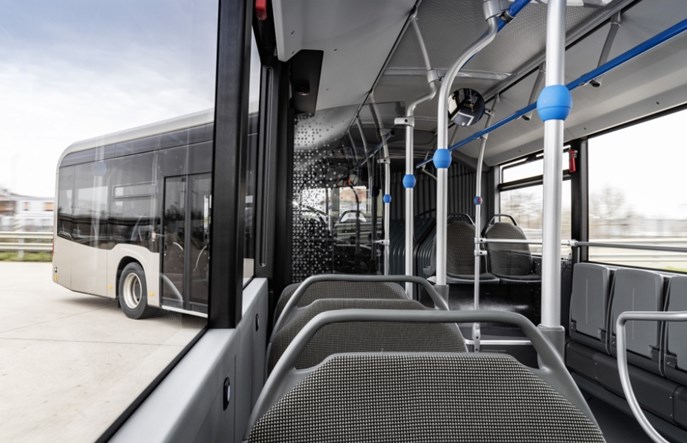 PKA Gdynia wybiera elektryczne Mercedesy. Wygrana o włos