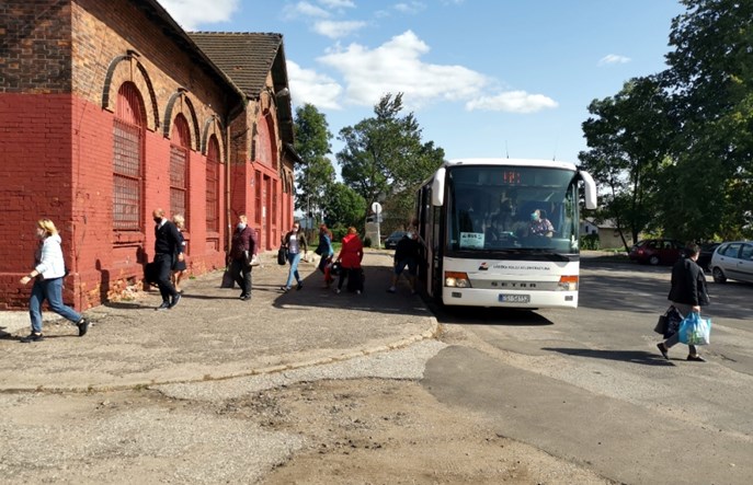 Łódź: Jak autobusy zastępcze obsługują przystanek na Lublinku?