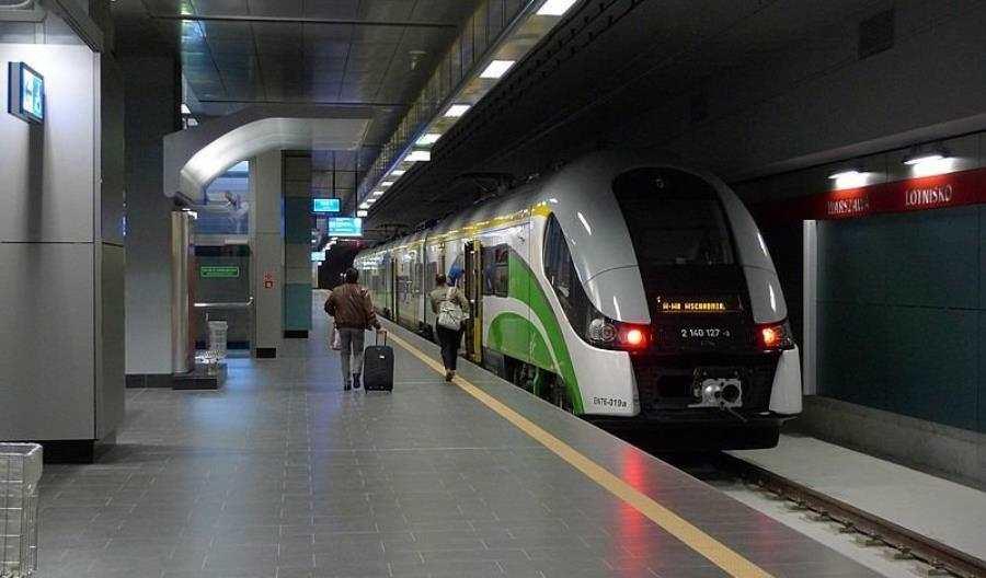 Kończy się wzajemne honorowanie biletów KM i ZTM na linii lotniskowej Kończy się wzajemne honorowanie biletów KM i ZTM na linii lotniskowej
