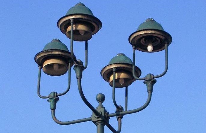 Warszawa: Jaki los czeka słupy typu MDM?