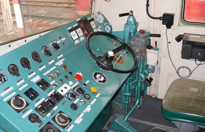 UTK: Mniej pominięć sygnałów „stój” w 2019 roku